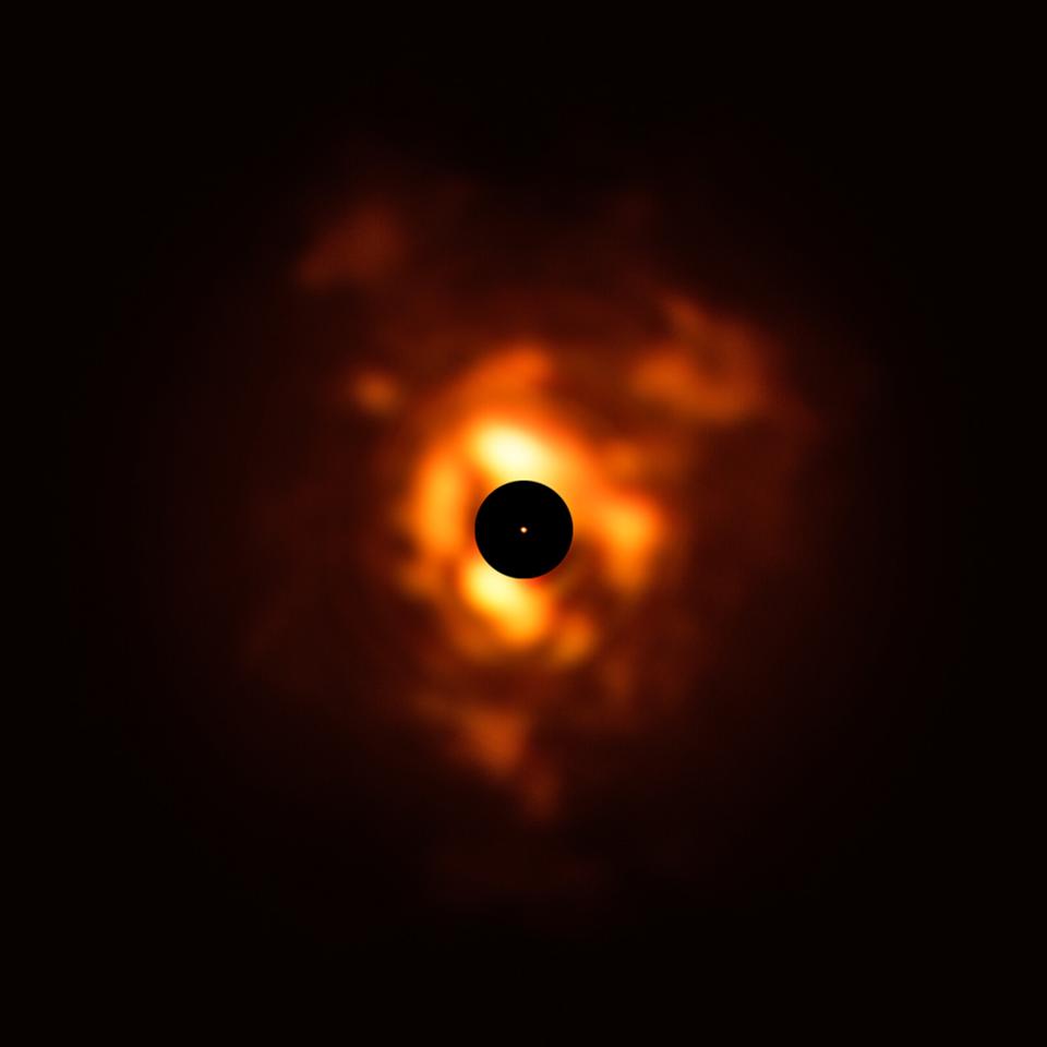 Will Betelgeuse Explode? After ‘Unprecedented’ Dimming The Giant Star