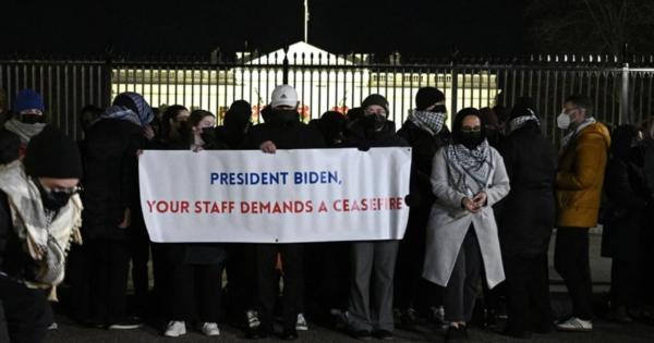 Biden Staffers Demand Cease-Fire at ‘Historic’ White House Vigil | Portside