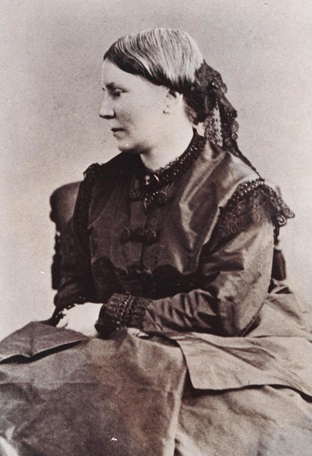 Photo of Dr. Elizabeth Blackwell, the first woman to graduate from a U.S. medical school