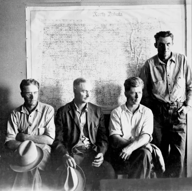 Farmers waiting for federal grants at a Resettlement Administration office, North Dakota, July 1936