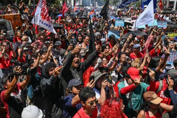 Protesters stage a demonstration to mark International Labour Day in Manila, the Philippines, on May 1, 2026