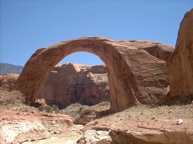 A natural stone arch in Utah known as Rainbown Arch