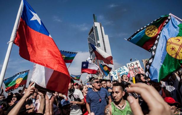 chileans on the strett on the people 