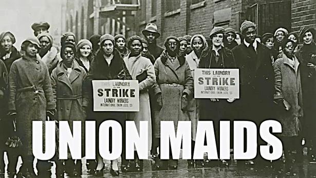 Group of striking workers outside their Chicago workplace in the 1930s