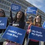 Demonstrators support abortion rights of undocumented pregnant teenager