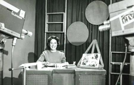 Image of a Alabama Educational TV presenter on set